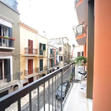 Suite107 شقة باري