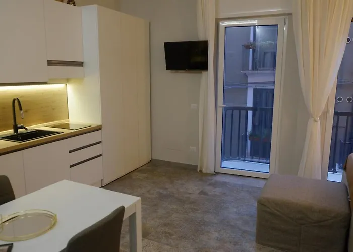 アパート Suite107 バーリ