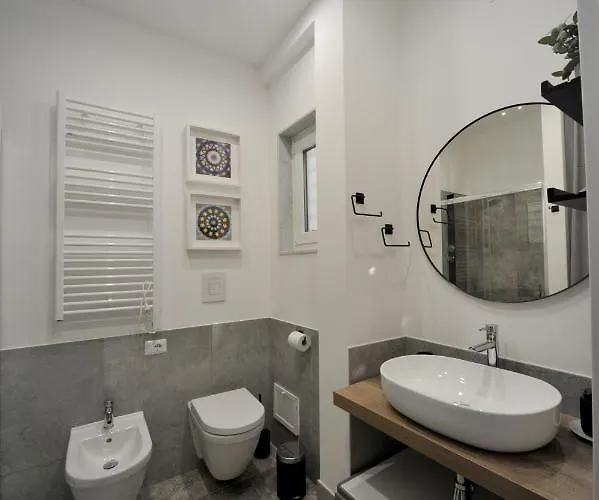 Suite107 アパート