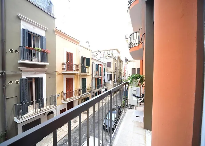 Suite107 アパート バーリ